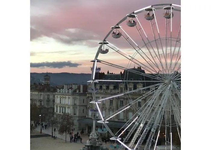 Hyper Centre De - N4 Apartment